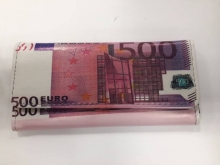 Piniginė 500 eurų