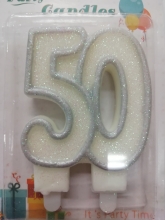 Žvakutė skaičiukas 50 ant torto sidabro spalvos apvadu