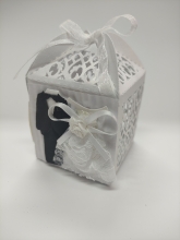 Popierinė dovanų dėžutė vestuvėms, balta,ažūrinė