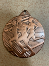 Medalis metalinis Bėgikai bronzinės sp. 5cm