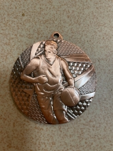 Medalis metalinis Krepšininkas bronzinės sp. 5cm