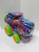 Žaislas Mašina + kramtomoji guma 100vn su tatuiruotemis