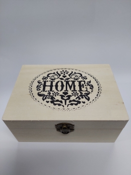 Skrynia medinė 17,5cmx12,5cm su užrašu HOME