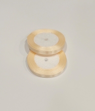 Atlasinė juostelė 10mm x 22,5m smėlio sp.