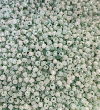 Biseris 20g, 3.6mm, šviesiai mėtinis blizgus (154)