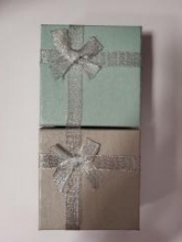 Dovanų dėžutė įvairių spl. 9x9cm.