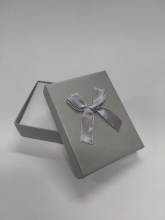 Dovanų dėžutė įvairių spl. 7x9cm.