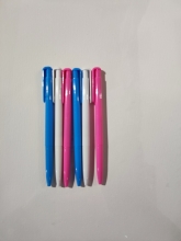 Automatinis Tušinukas 0.8 mm, Mėlynas Rašalas, Įvairių Spalvų Korpusas