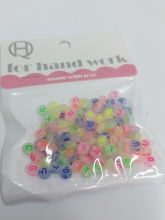 Karoliukai skaidrūs su raidėmis vėrimui,6mm