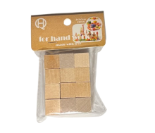 Dekoracija-Kaladelės medinės 12vnt 2x2x2cm