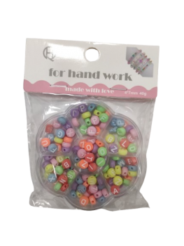 Karoliukų rinkinys su raidėmis 40gr. 4x7mm įv.spalvų