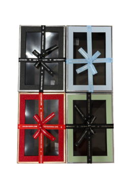 Dovanų dėžutė 155x227x95mm įvairių spalvų su langeliu