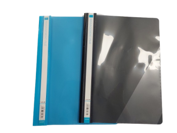 Segtuvėlis A4 plastikinis su skaidriu viršeliu juodos arba mėlynos spalvos