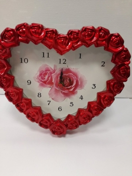 Laikrodis širdutė su rožių imitacija